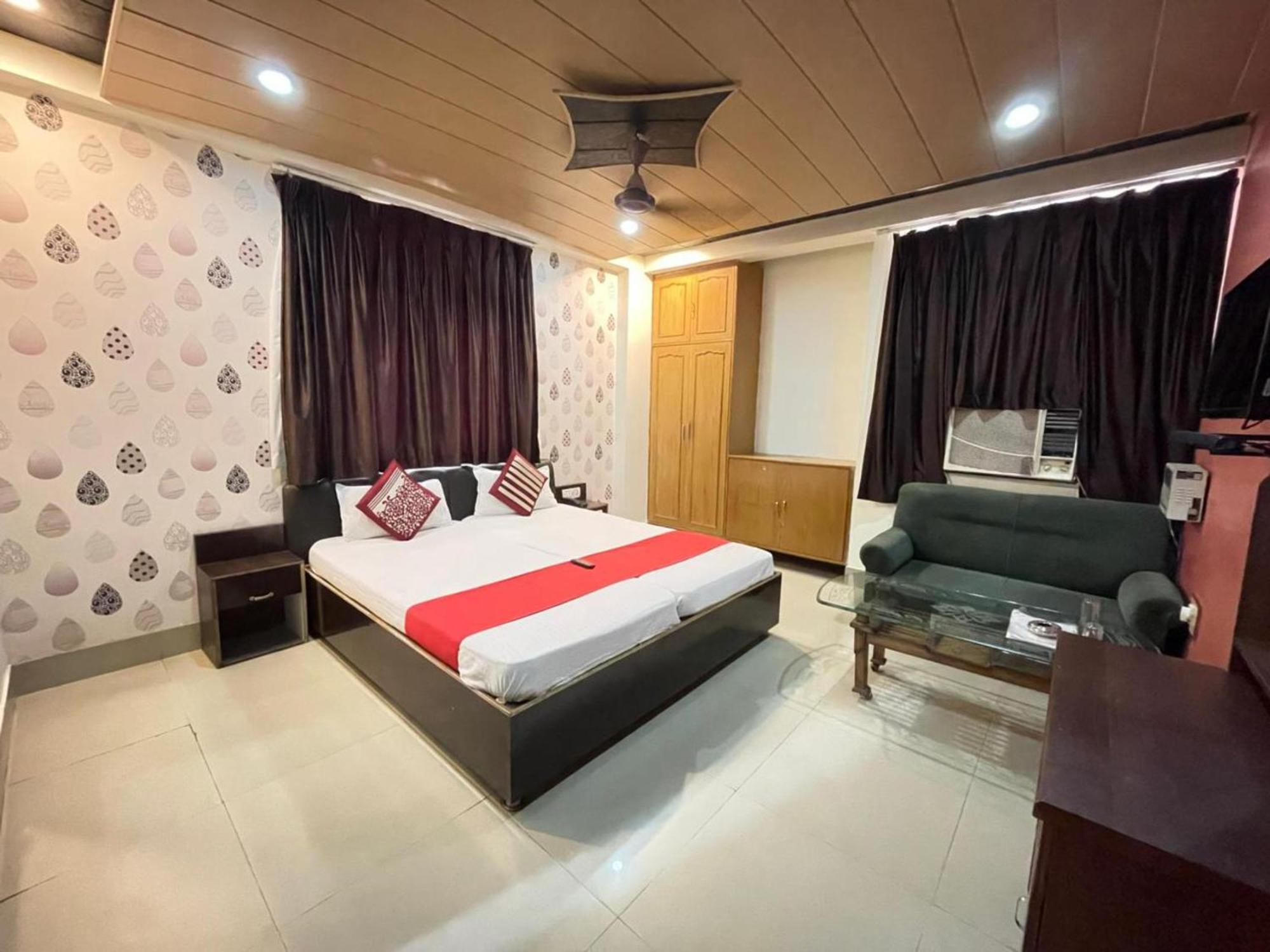 فندق Grg R P International Patna باتنا المظهر الخارجي الصورة