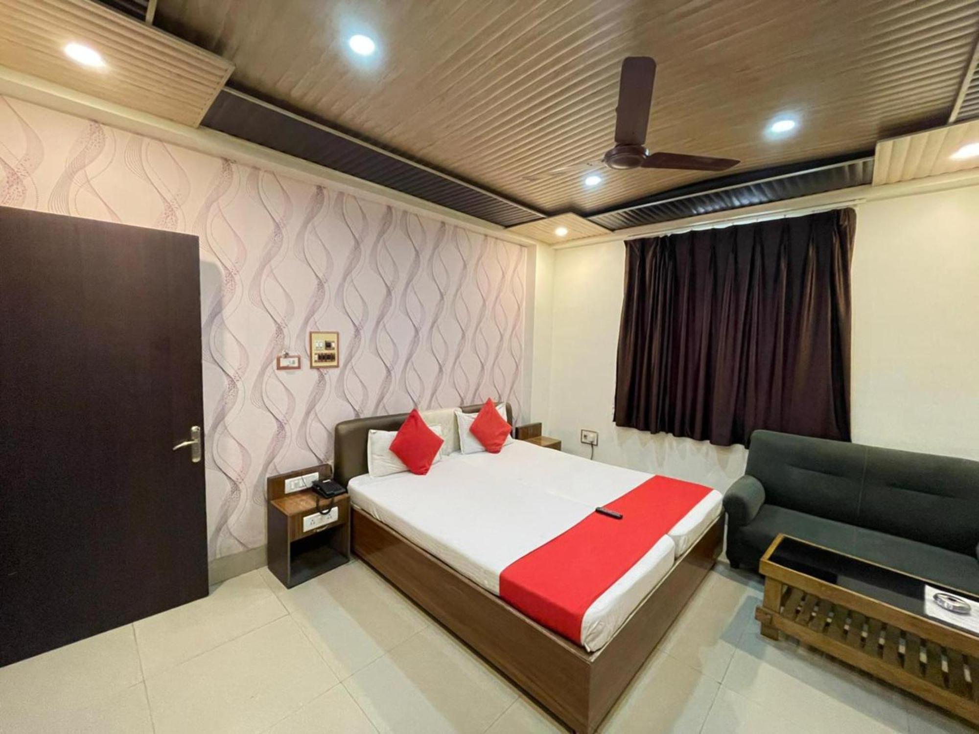 فندق Grg R P International Patna باتنا المظهر الخارجي الصورة